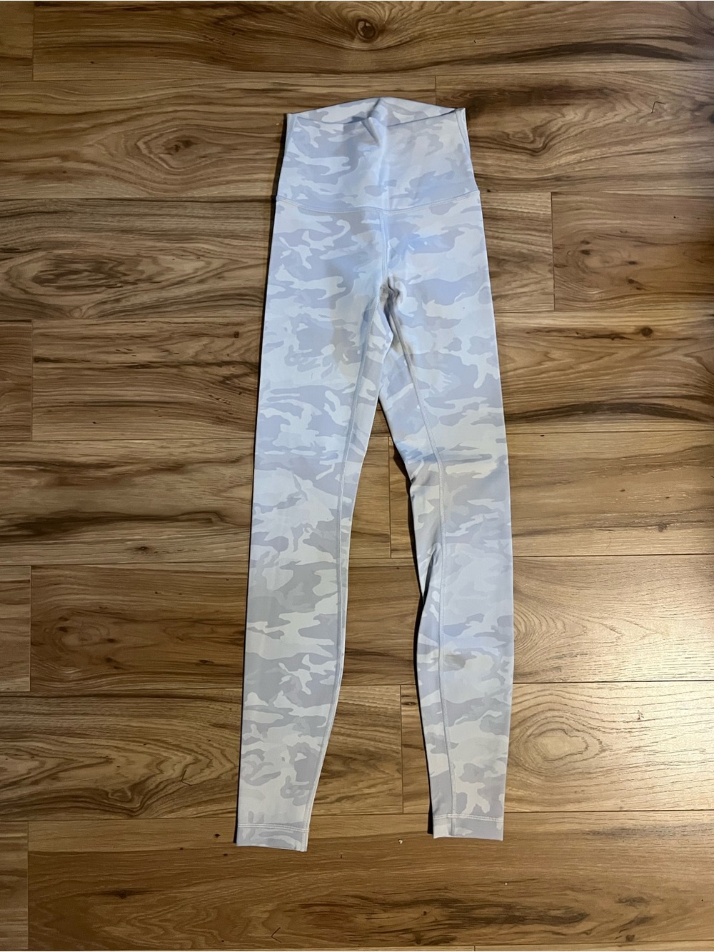 Lululemon High-Rise Camo Leggings in Light Gray/White
